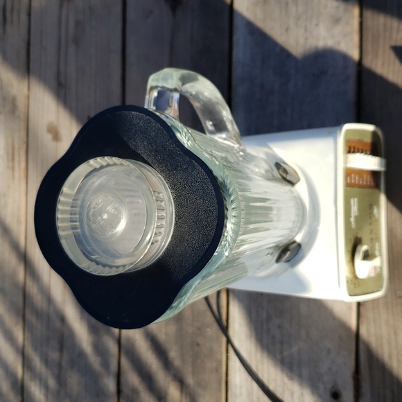 1960s Waring Blendor Solid State 70 with Ice Attachment - Picture 2 of 8